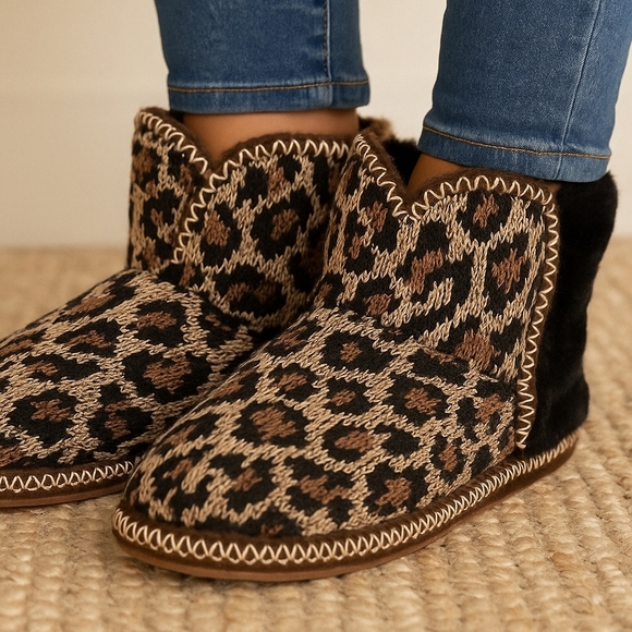 Muk Luks Slipper Booties - Leopard Print | Size 10 | NWT - Picture 2 of 5